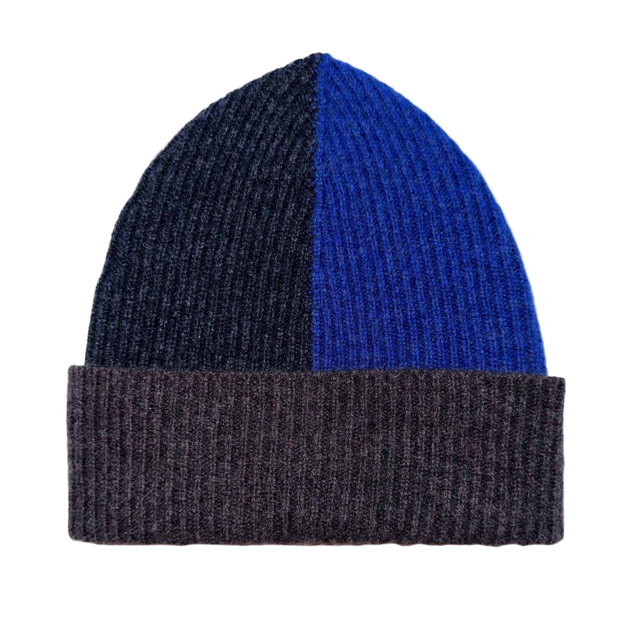 AD Elderberry – Sculpted Boldness in a Beanie – Màiri M MacLeod